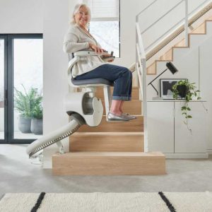 aidem-elevateurs-monte-escaliers-tournants-02